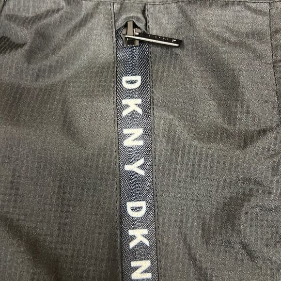 DKNY boys black winter heavyweight parkaSize 8 - Picture 12 of 12